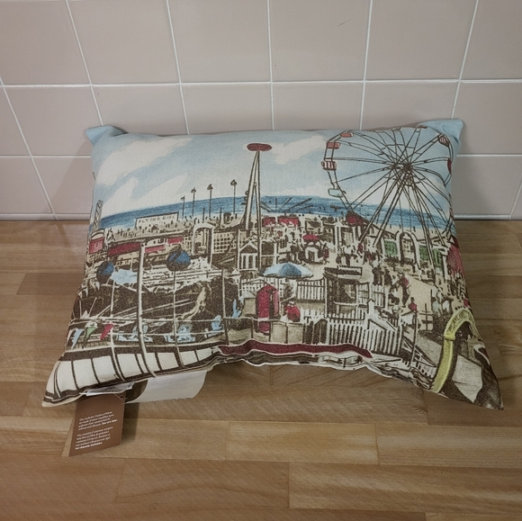 Pottery Barn Accents Outdoor Pillow Coney Island Beach & Board Walk NOS - Picture 3 of 12